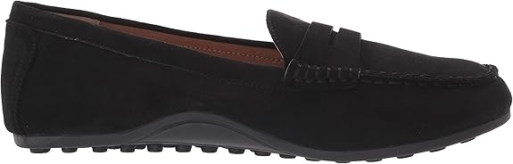 Amazon Essentials Women's Moc Driving Style Loafer